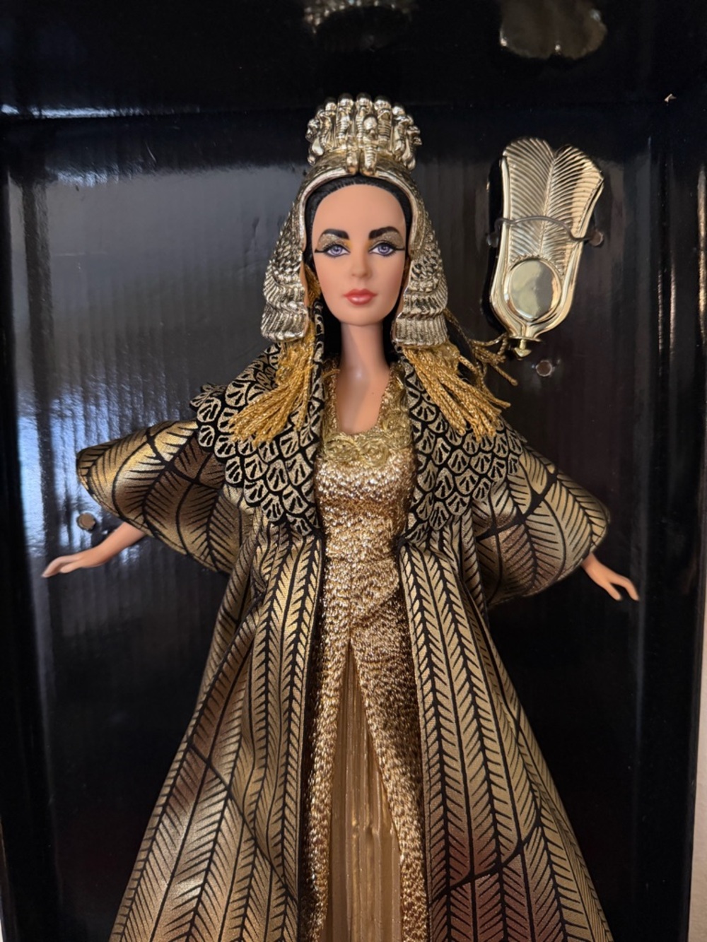 Elizabeth Taylor Cleopatra Collector Barbie Doll Vintage Limited Edition - Picture 10 of 12